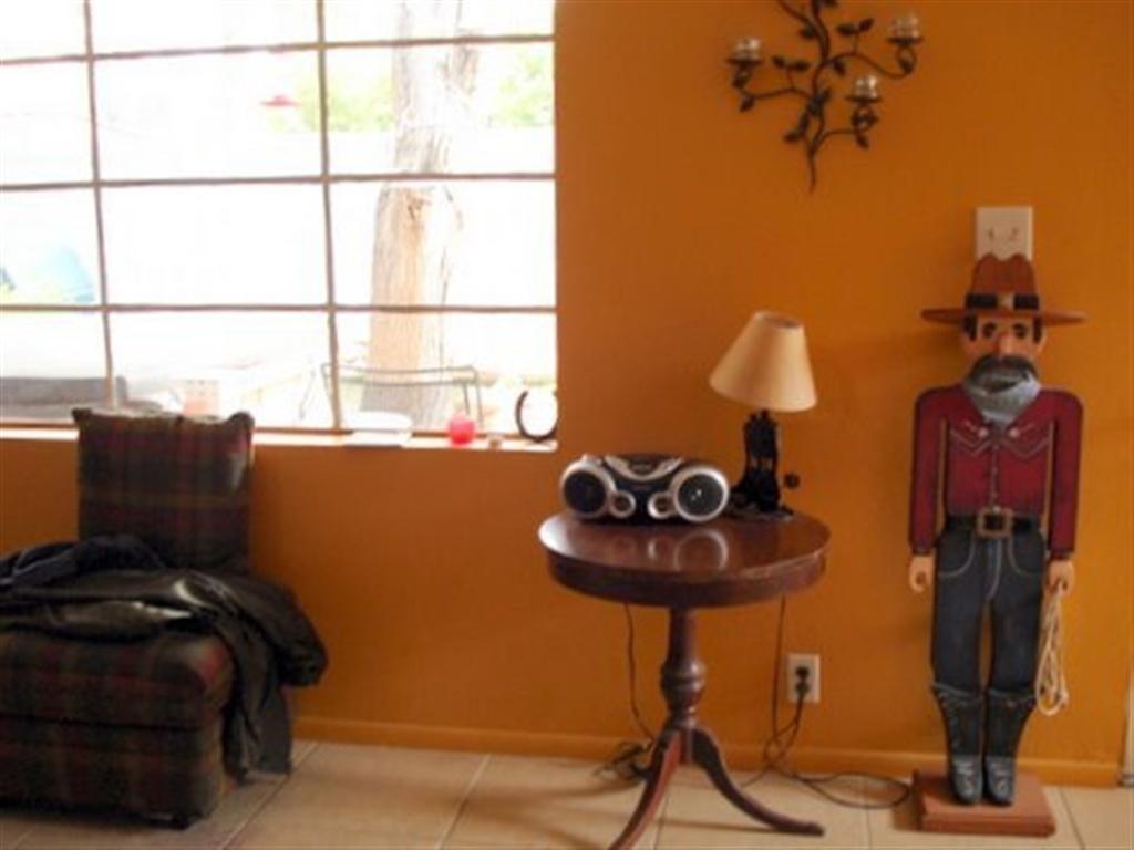 Zenyard Guest House Phoenix Oda fotoğraf