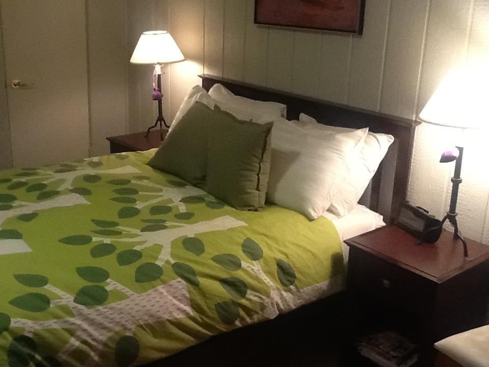 Zenyard Guest House Phoenix Oda fotoğraf