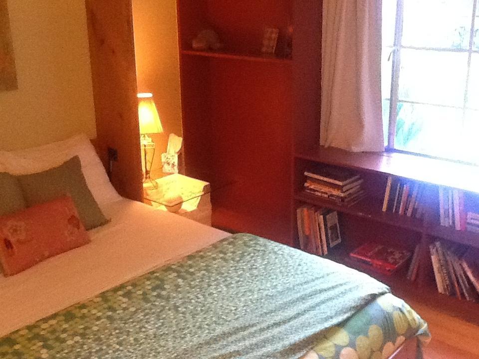 Zenyard Guest House Phoenix Oda fotoğraf